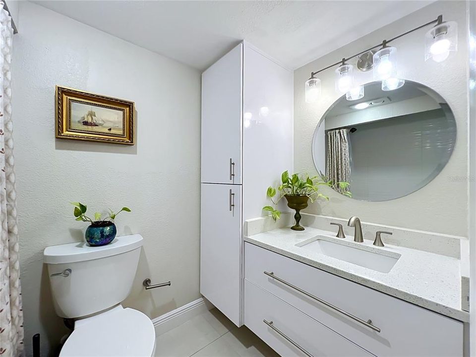 For Sale: $189,900 (2 beds, 2 baths, 1000 Square Feet)