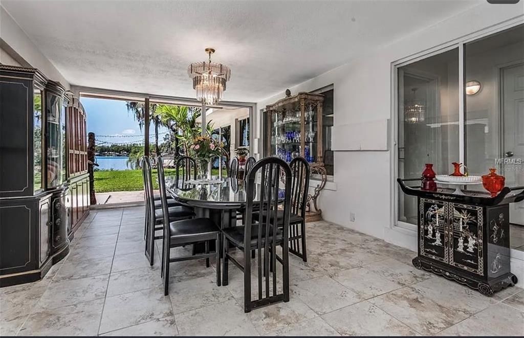 En Venta: $1,347,797 (7 camas, 6 baños, 6226 Pies cuadrados)