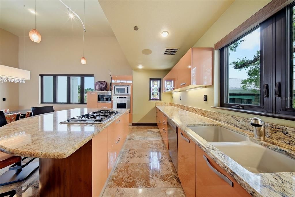 Active With Contract: $1,795,000 (3 beds, 3 baths, 2770 Square Feet)