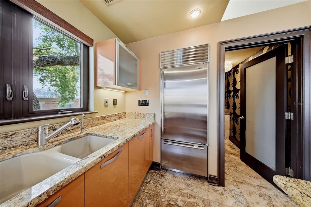 Active With Contract: $1,795,000 (3 beds, 3 baths, 2770 Square Feet)