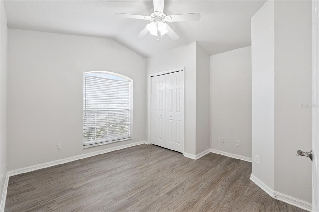 For Sale: $499,900 (4 beds, 2 baths, 1958 Square Feet)
