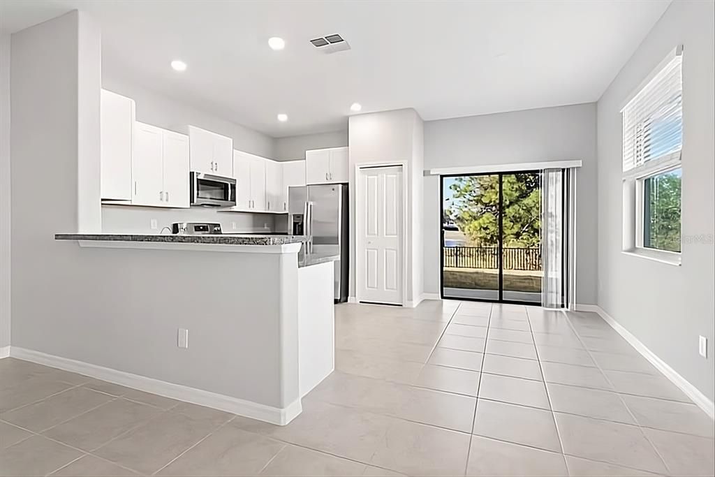 For Rent: $2,000 (2 beds, 2 baths, 1541 Square Feet)