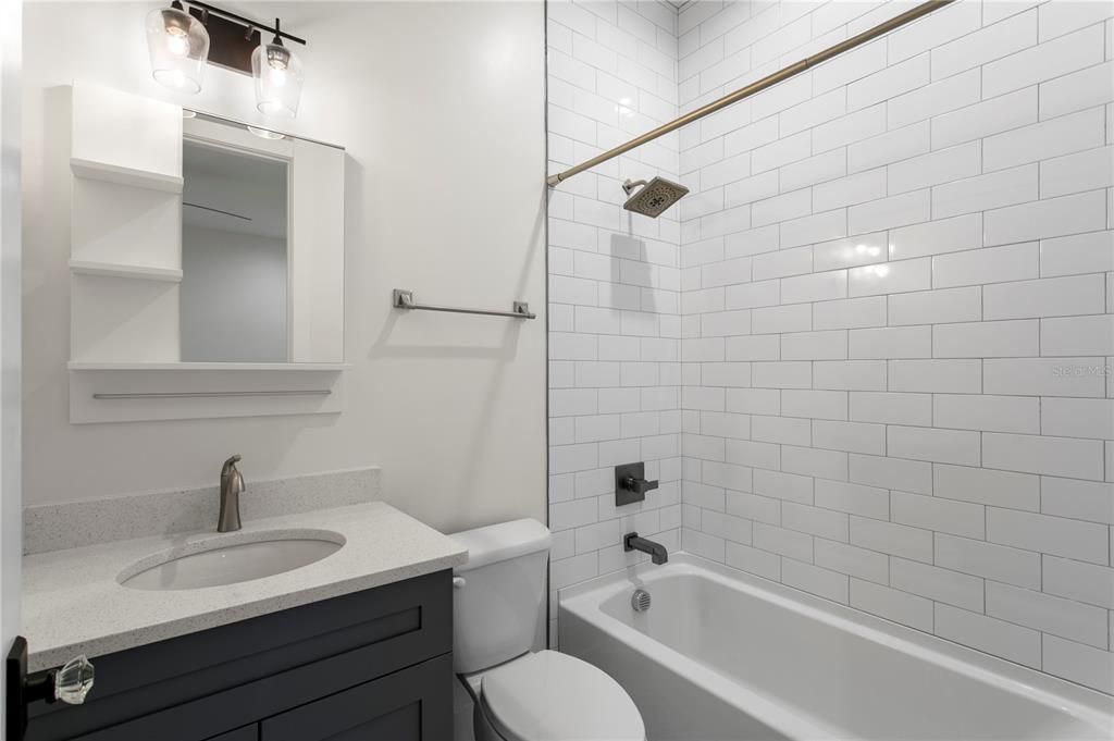 En Venta: $2,395,000 (4 camas, 4 baños, 3102 Pies cuadrados)
