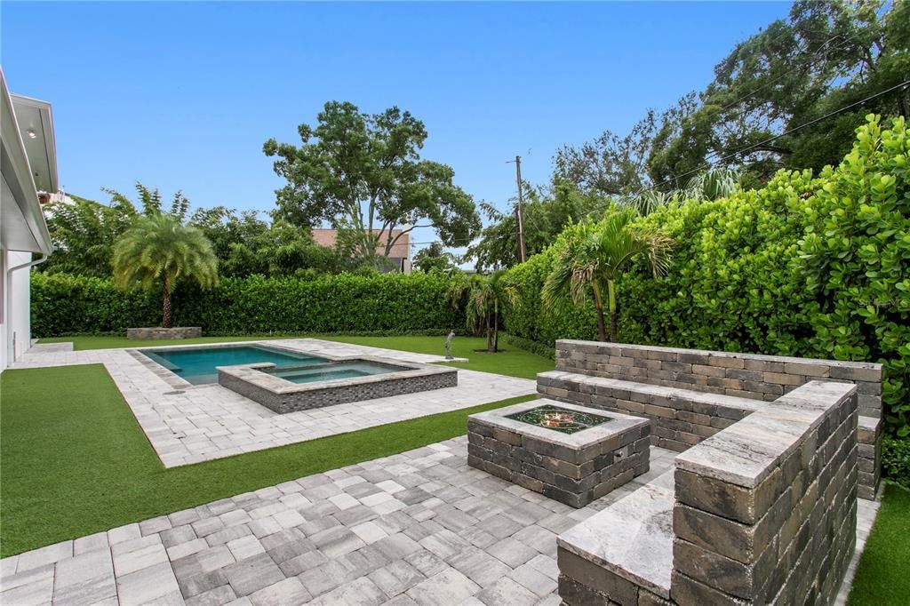 En Venta: $2,395,000 (4 camas, 4 baños, 3102 Pies cuadrados)