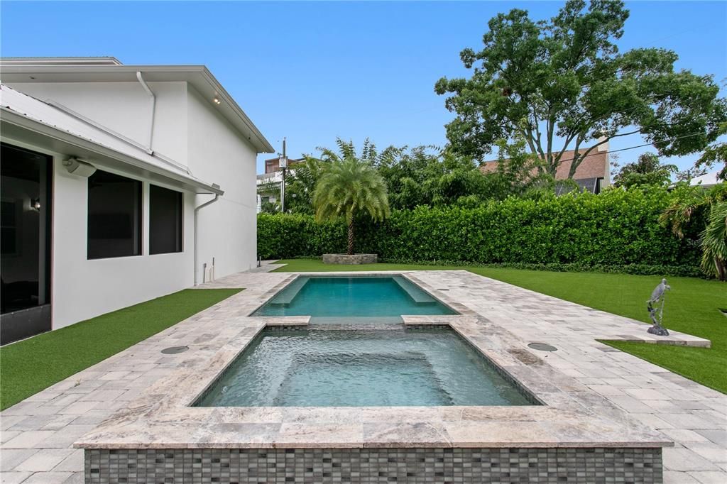 En Venta: $2,395,000 (4 camas, 4 baños, 3102 Pies cuadrados)