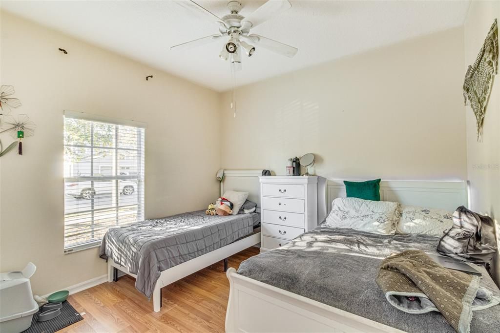 For Rent: $2,400 (3 beds, 2 baths, 1841 Square Feet)