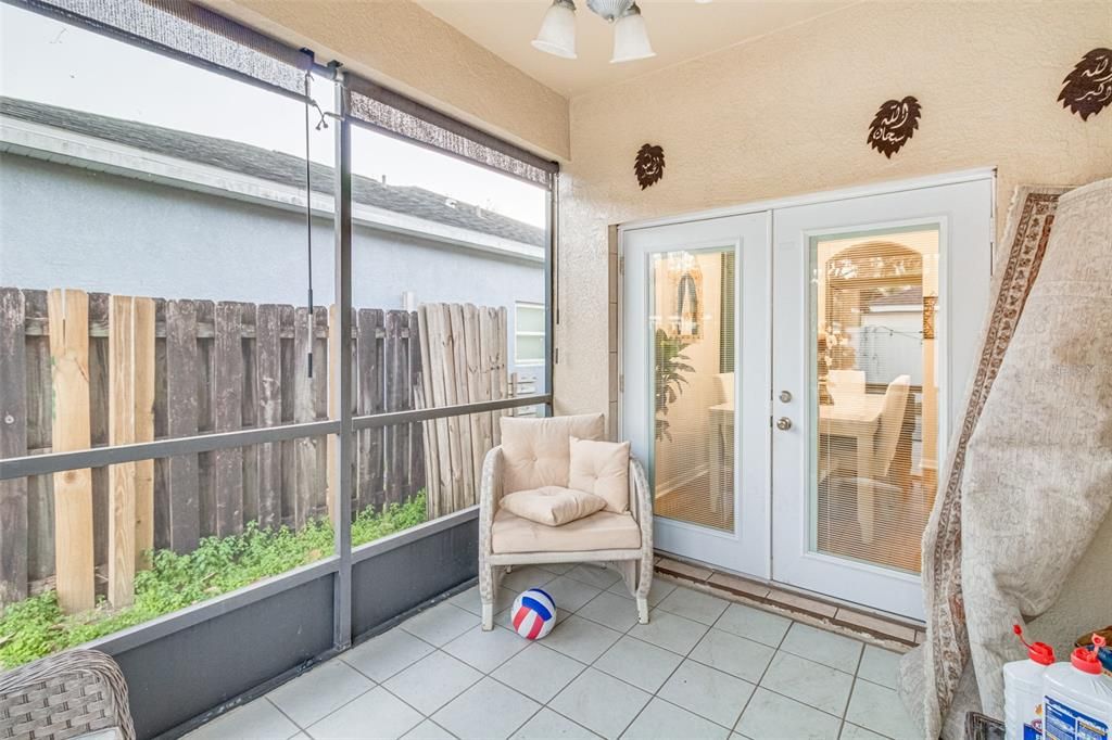 For Rent: $2,400 (3 beds, 2 baths, 1841 Square Feet)