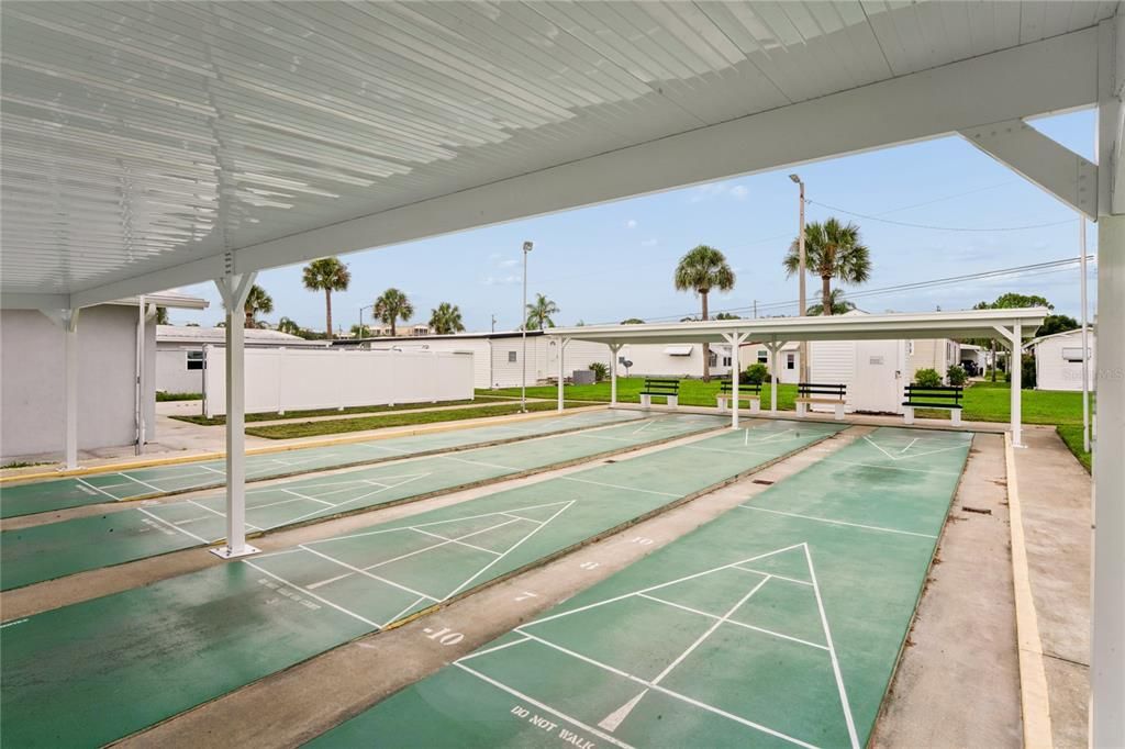 For Sale: $115,000 (2 beds, 1 baths, 888 Square Feet)