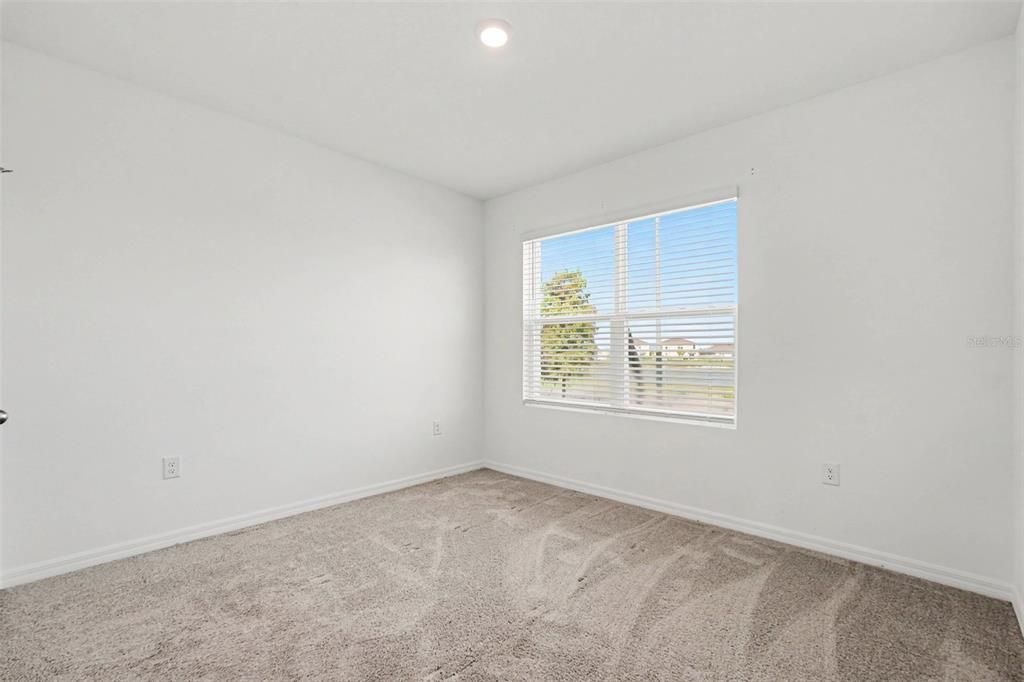 For Sale: $395,000 (3 beds, 2 baths, 1672 Square Feet)