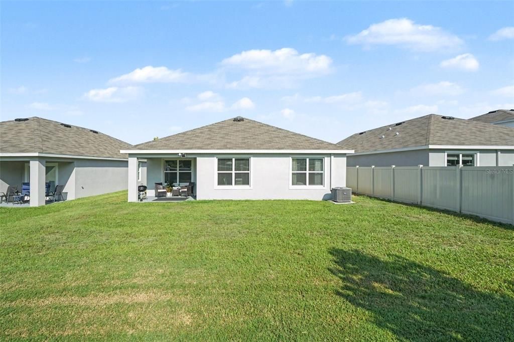 For Sale: $395,000 (3 beds, 2 baths, 1672 Square Feet)