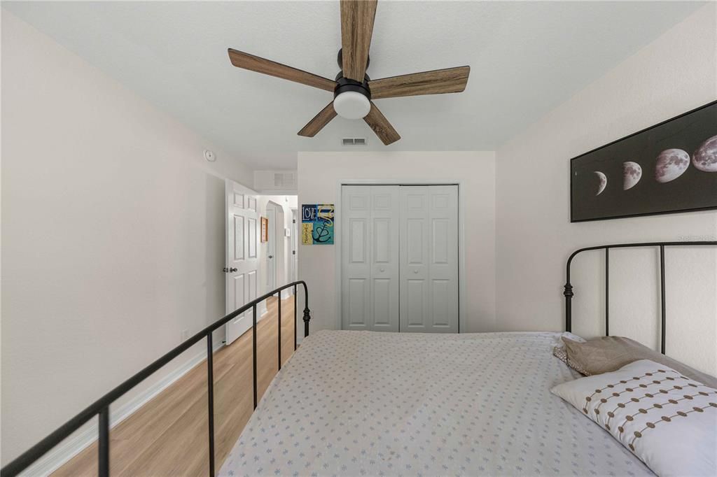 For Sale: $235,000 (3 beds, 2 baths, 1305 Square Feet)