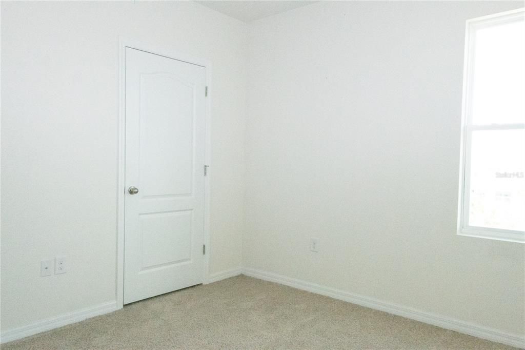 For Rent: $2,900 (5 beds, 3 baths, 2626 Square Feet)