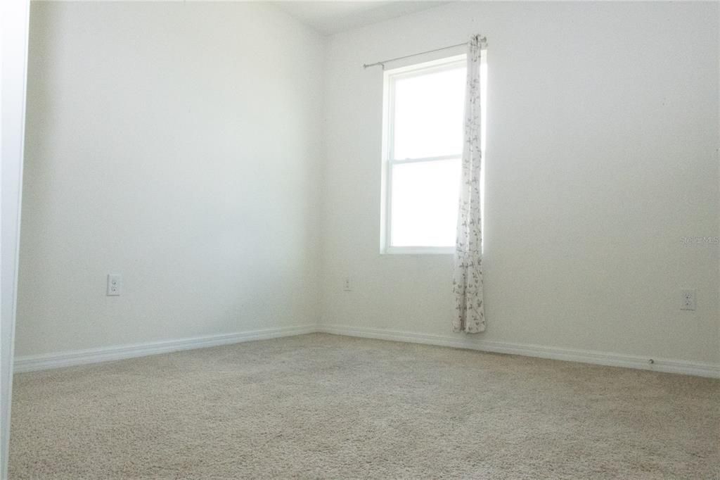 For Rent: $2,900 (5 beds, 3 baths, 2626 Square Feet)