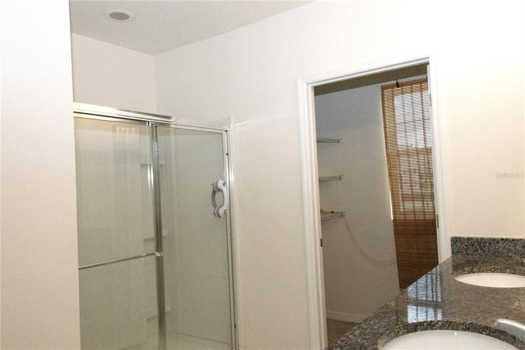 For Rent: $2,900 (5 beds, 3 baths, 2626 Square Feet)