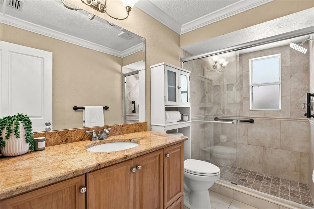 En Venta: $765,000 (4 camas, 3 baños, 2673 Pies cuadrados)