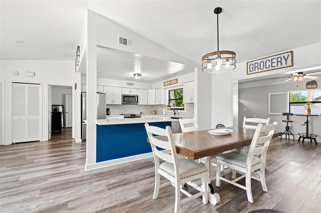 For Sale: $494,500 (3 beds, 2 baths, 1607 Square Feet)