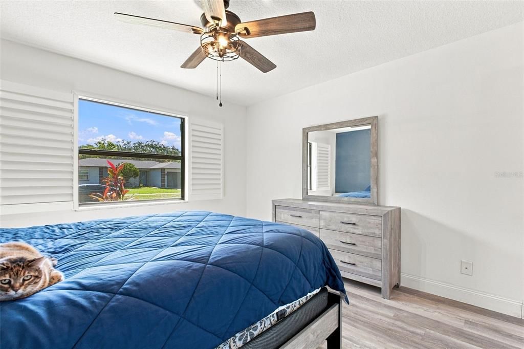 For Sale: $494,500 (3 beds, 2 baths, 1607 Square Feet)