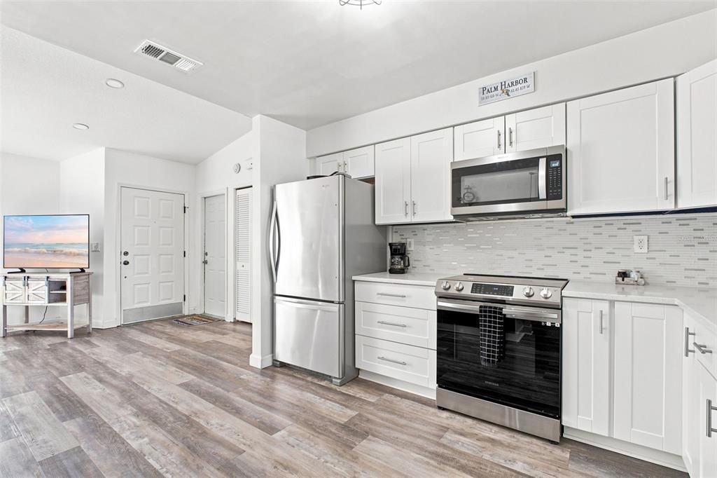For Sale: $494,500 (3 beds, 2 baths, 1607 Square Feet)
