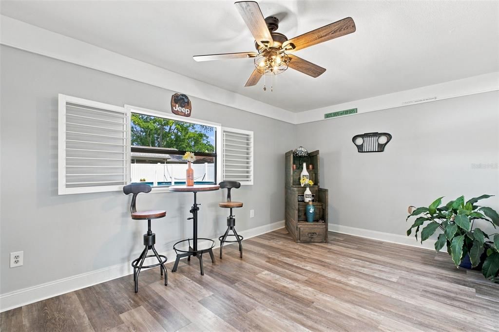 For Sale: $494,500 (3 beds, 2 baths, 1607 Square Feet)