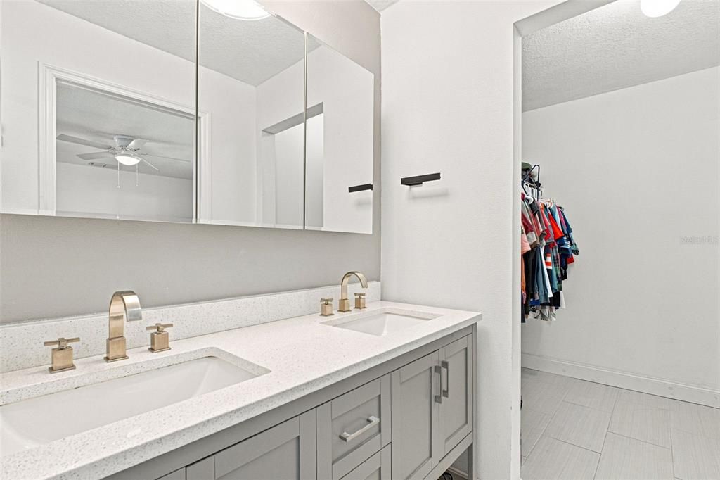 For Sale: $494,500 (3 beds, 2 baths, 1607 Square Feet)