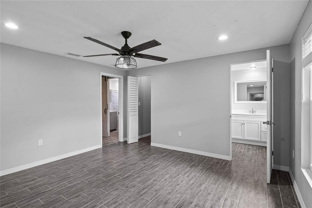 For Sale: $439,500 (3 beds, 2 baths, 1695 Square Feet)