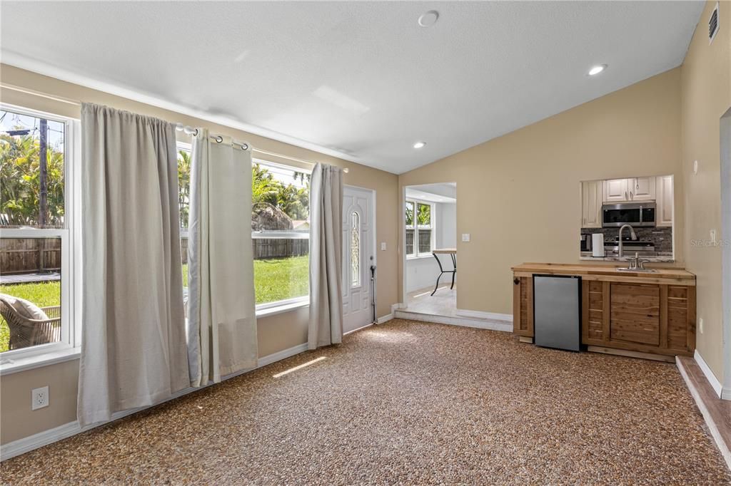 For Sale: $439,500 (3 beds, 2 baths, 1695 Square Feet)