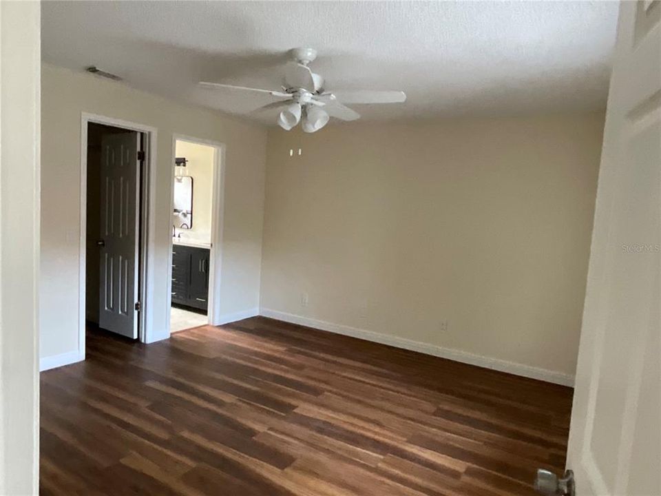 For Sale: $349,900 (3 beds, 2 baths, 1322 Square Feet)