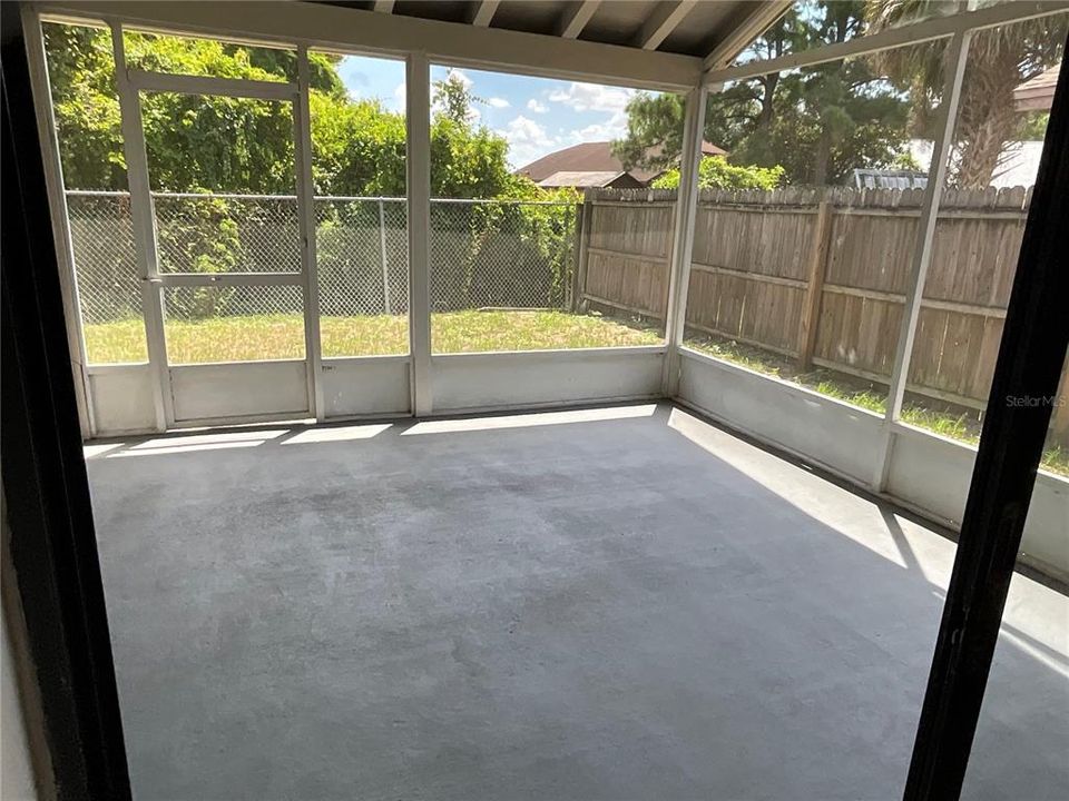 For Sale: $349,900 (3 beds, 2 baths, 1322 Square Feet)
