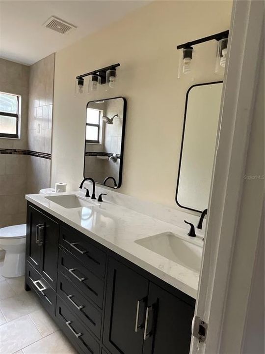 For Sale: $349,900 (3 beds, 2 baths, 1322 Square Feet)