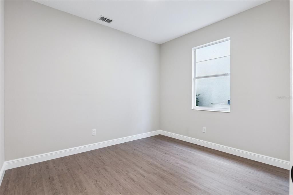 For Rent: $2,800 (4 beds, 2 baths, 1825 Square Feet)
