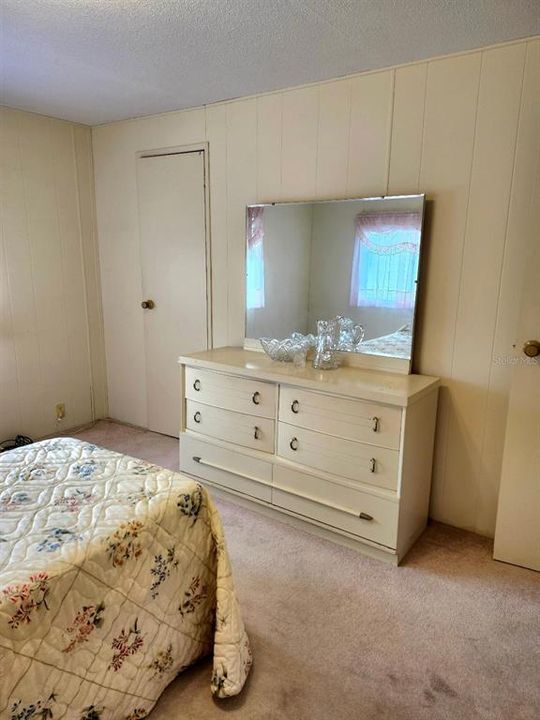 For Sale: $125,000 (2 beds, 2 baths, 864 Square Feet)