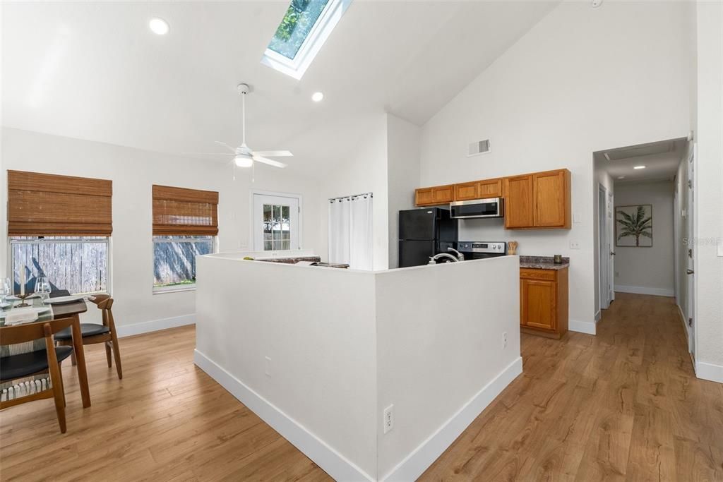 For Sale: $265,000 (3 beds, 2 baths, 1220 Square Feet)