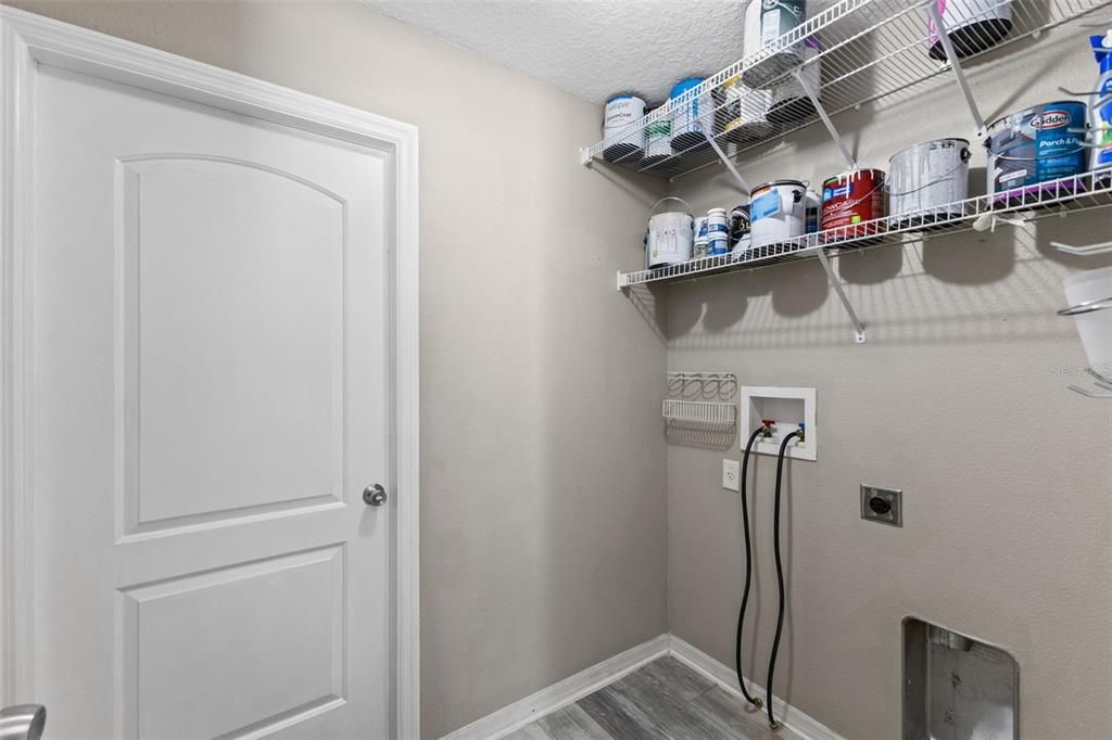 На продажу: $389,999 (3 спален, 2 ванн, 1240 Квадратных фут)