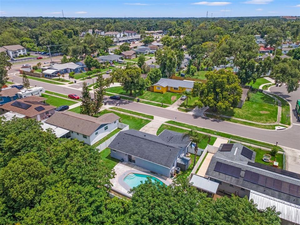 На продажу: $389,999 (3 спален, 2 ванн, 1240 Квадратных фут)