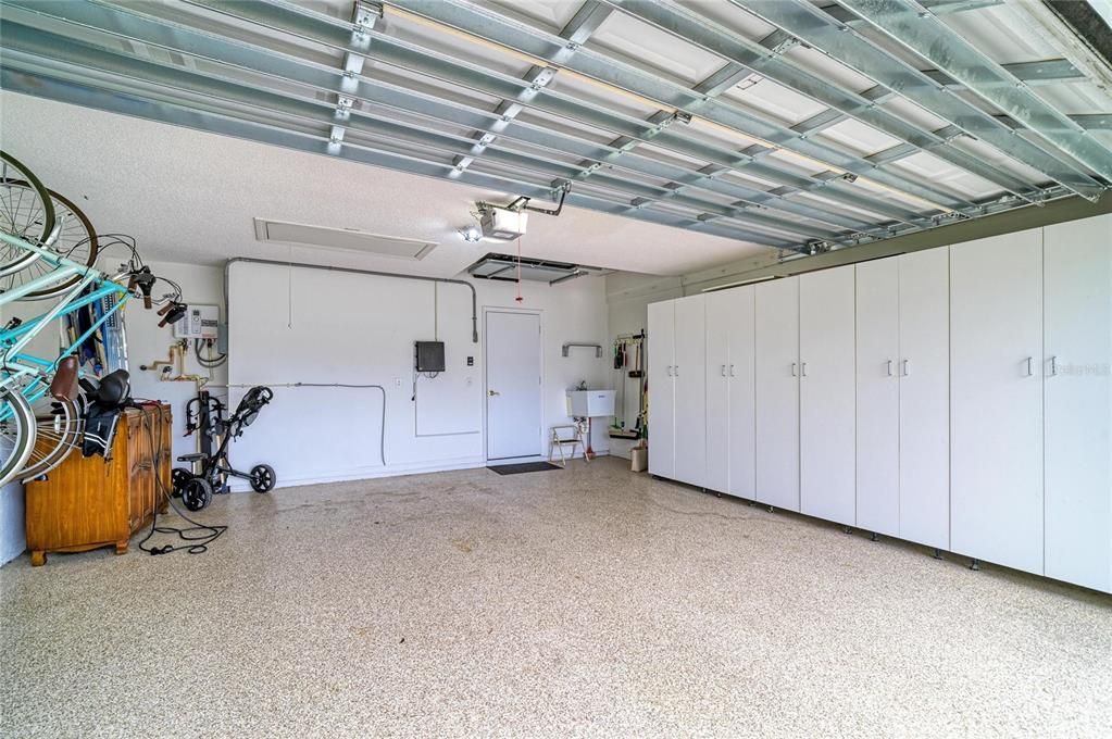 For Rent: $4,400 (3 beds, 2 baths, 1647 Square Feet)