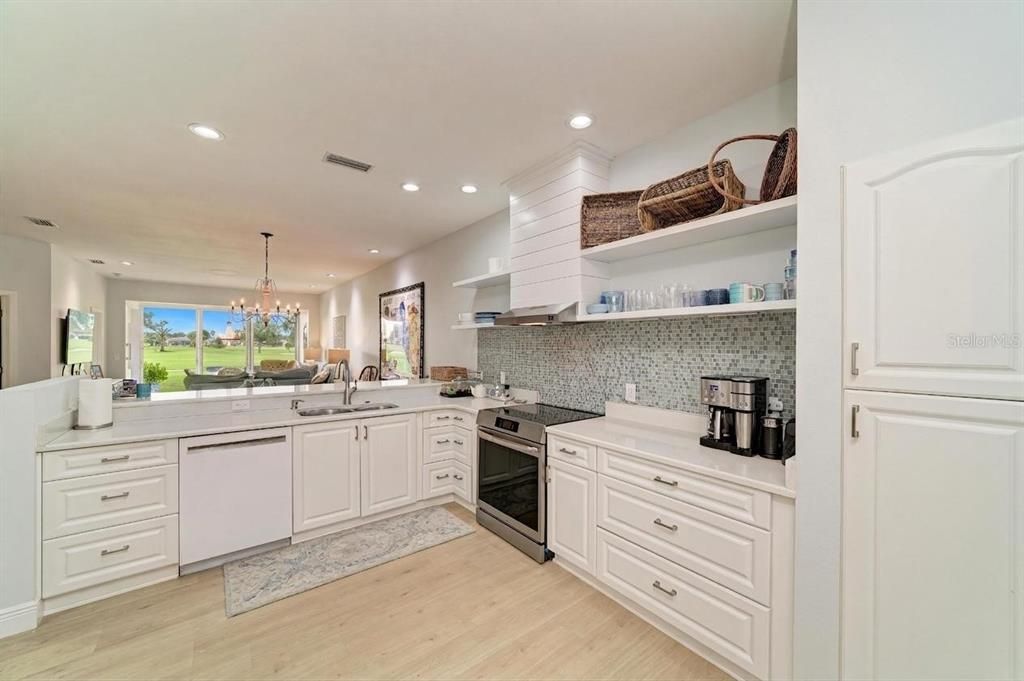 For Rent: $4,400 (3 beds, 2 baths, 1647 Square Feet)
