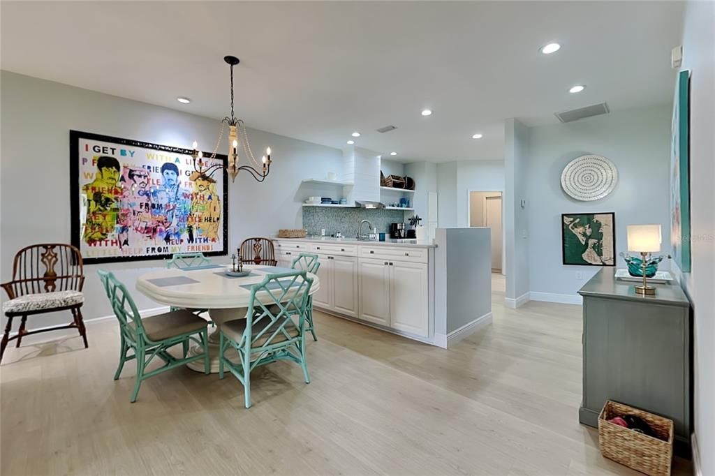For Rent: $4,400 (3 beds, 2 baths, 1647 Square Feet)