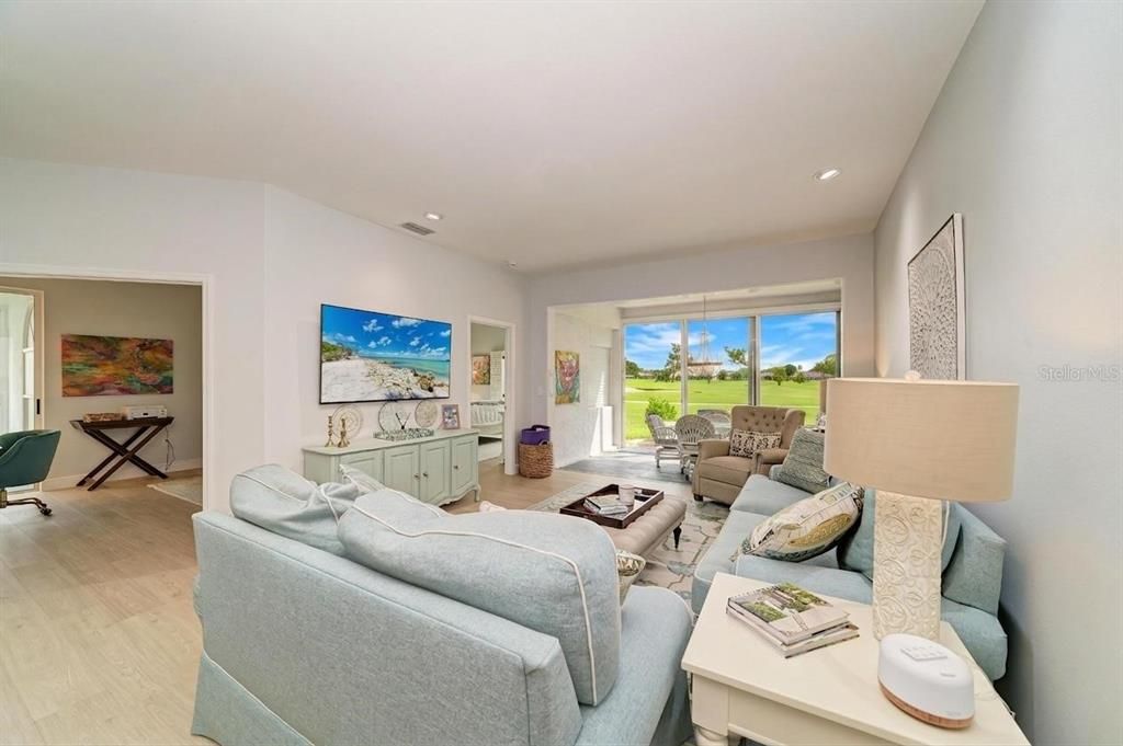 For Rent: $4,400 (3 beds, 2 baths, 1647 Square Feet)