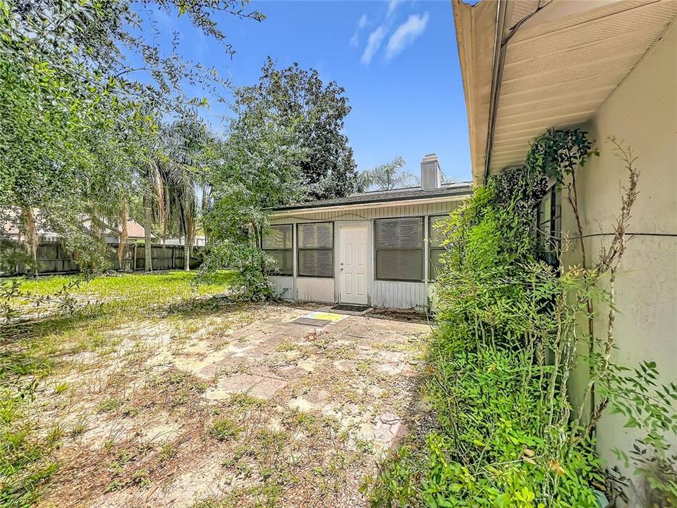 En Venta: $418,000 (4 camas, 2 baños, 2230 Pies cuadrados)