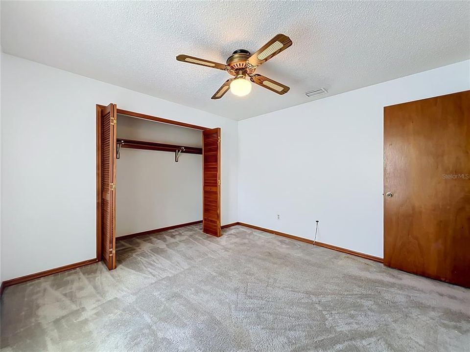 En Venta: $418,000 (4 camas, 2 baños, 2230 Pies cuadrados)