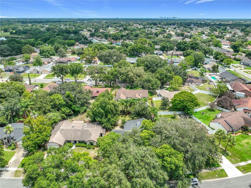 En Venta: $418,000 (4 camas, 2 baños, 2230 Pies cuadrados)