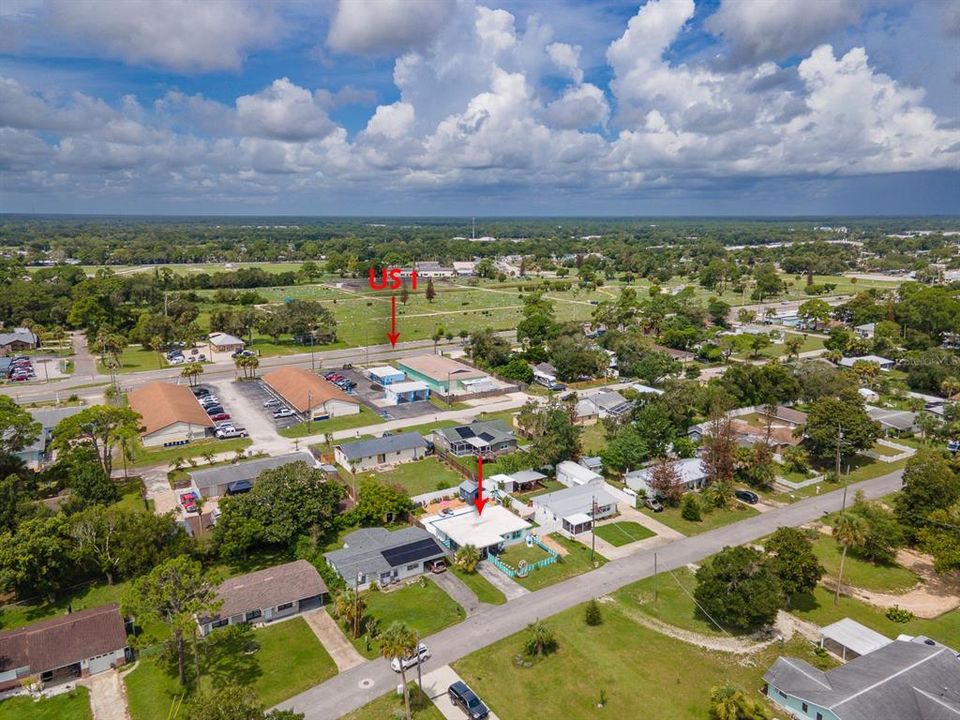 For Sale: $349,900 (2 beds, 1 baths, 858 Square Feet)