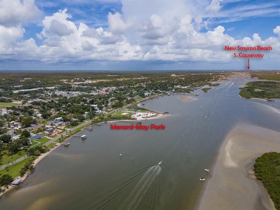 For Sale: $349,900 (2 beds, 1 baths, 858 Square Feet)