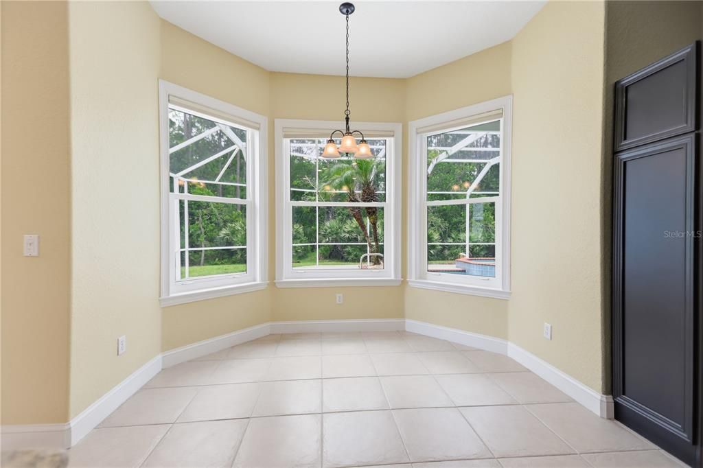 For Sale: $849,900 (5 beds, 3 baths, 4158 Square Feet)