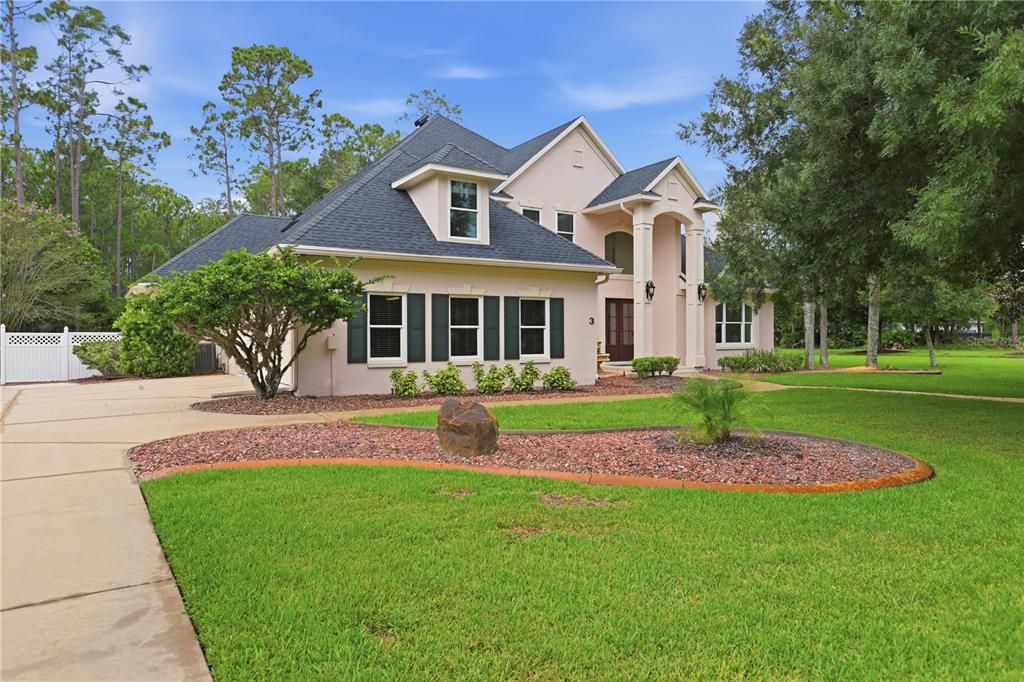 For Sale: $849,900 (5 beds, 3 baths, 4158 Square Feet)