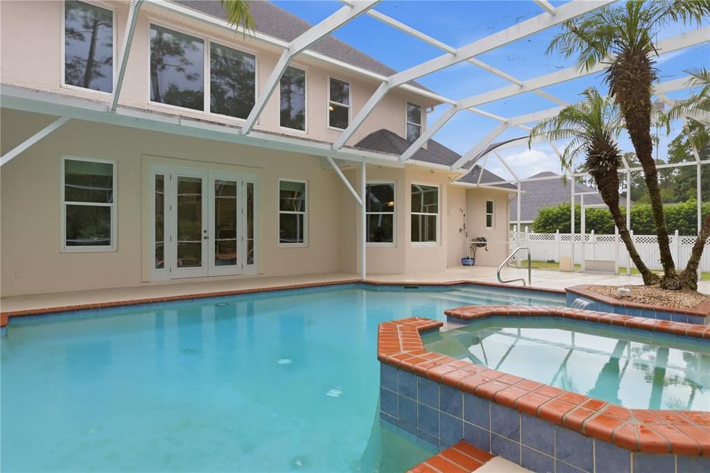 For Sale: $849,900 (5 beds, 3 baths, 4158 Square Feet)