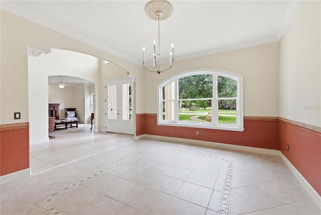 For Sale: $849,900 (5 beds, 3 baths, 4158 Square Feet)