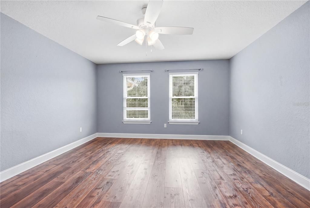 For Sale: $849,900 (5 beds, 3 baths, 4158 Square Feet)