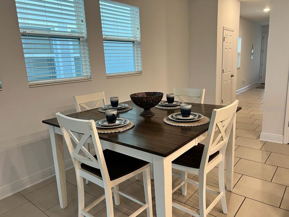 En Venta: $409,900 (3 camas, 2 baños, 1812 Pies cuadrados)