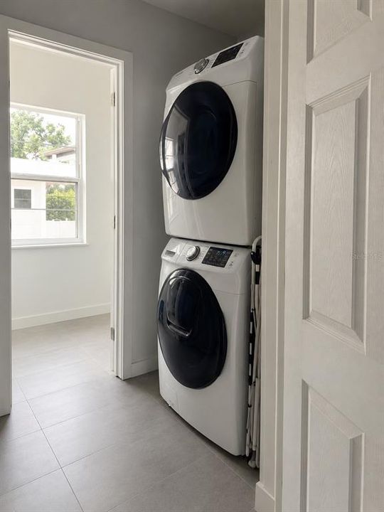 For Sale: $1,125,000 (4 beds, 3 baths, 2134 Square Feet)